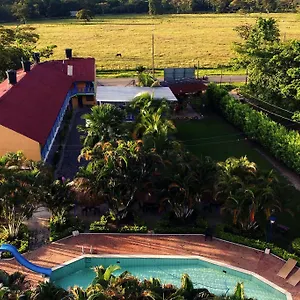 2* Hotel Campestre La Herradura
